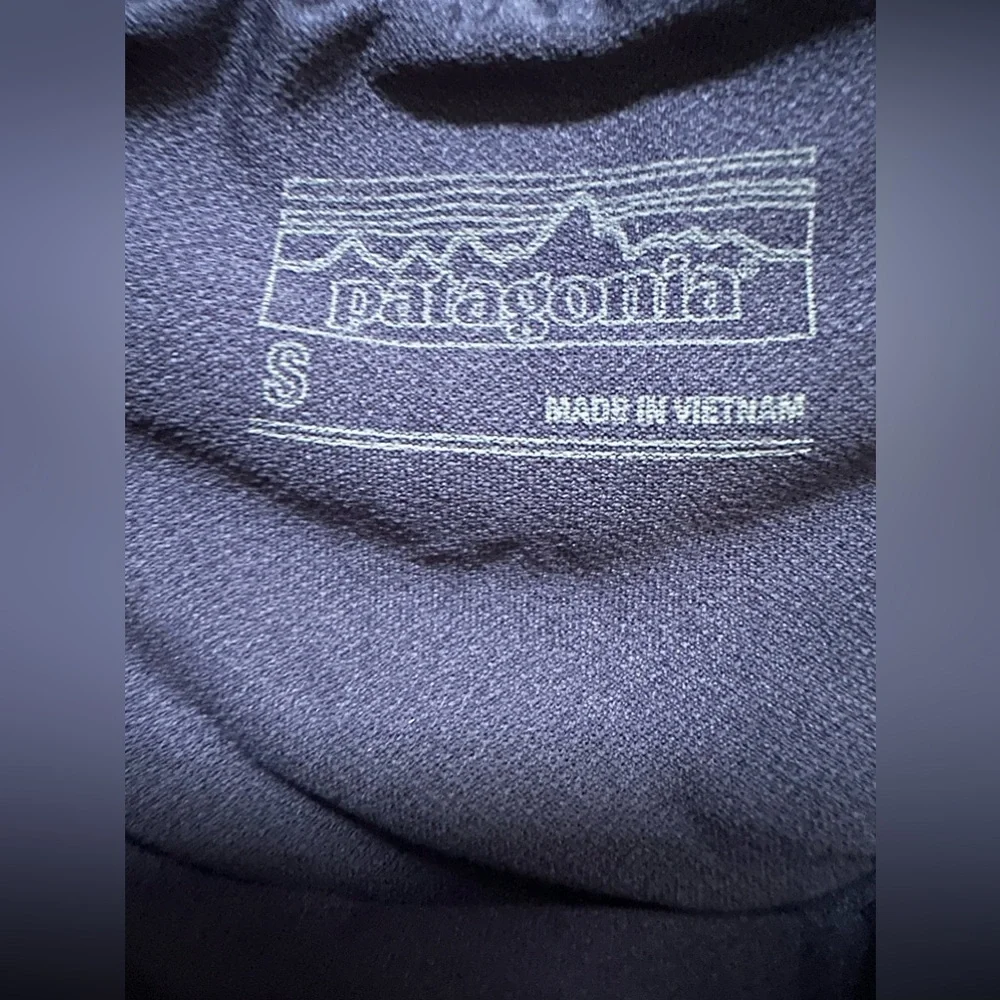 Patagonia Nine Trails Shorts 6 inch Classic Navy Size Small - Picture 2 of 5